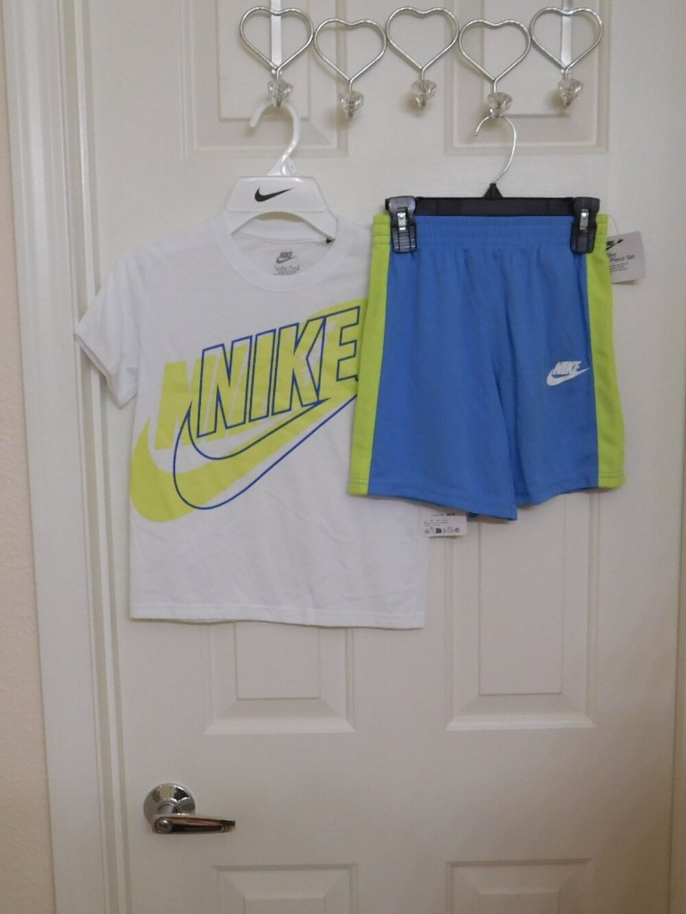 NWT 4 Nike Outfits 2pc Shirt & Shorts Sets Gray Blues Red Bundle sz 6 - Picture 3 of 5